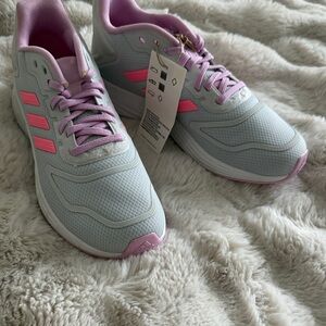 Adidas girls Duramo 10  Sneakers size 3